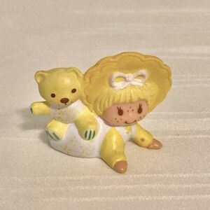 Vintage Strawberry Shortcake Butter Cookie and Jelly Bear